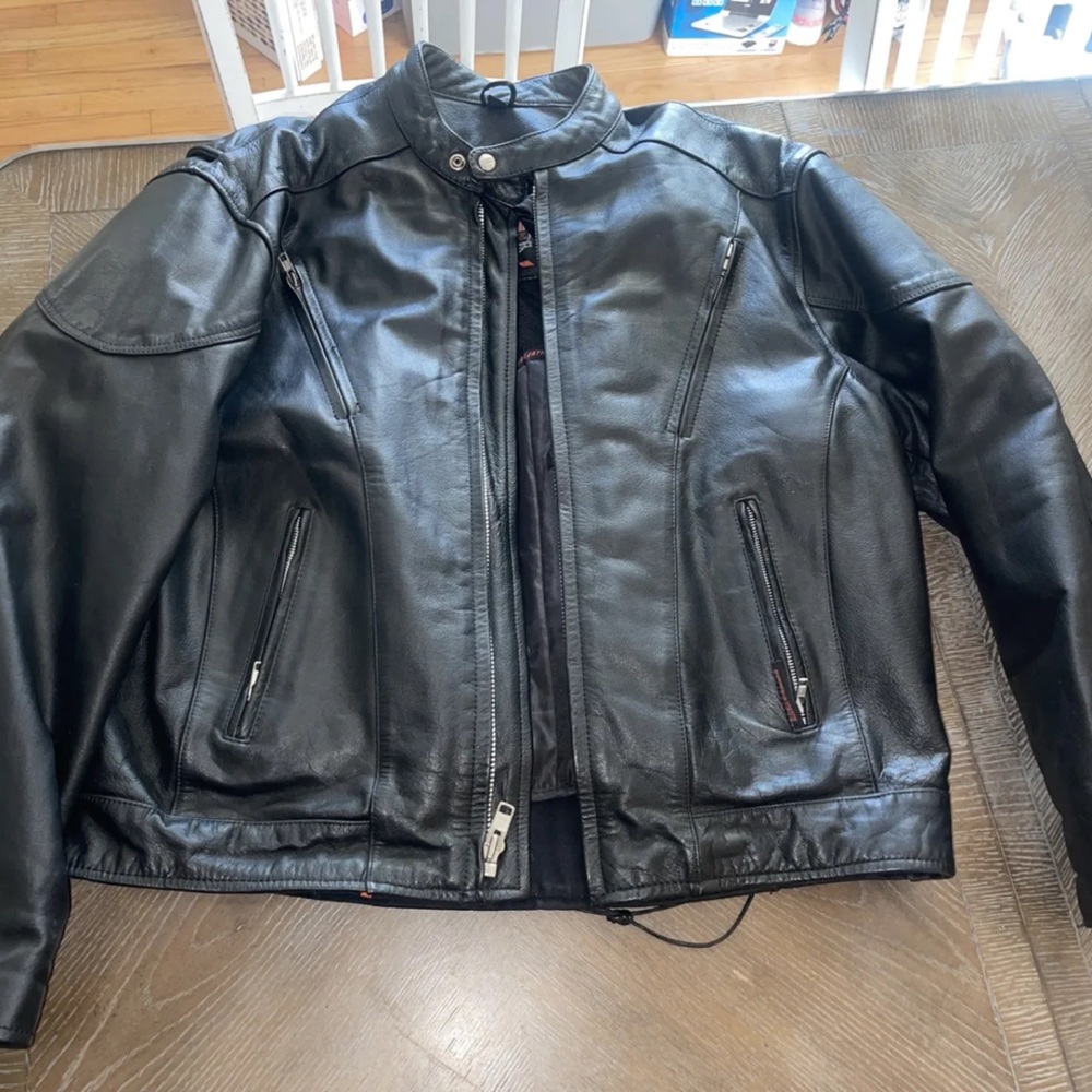 INTERSTATE LEATHER Fully Lined Biker Jacket w/Laced Side Trim Women’s Sz 2x